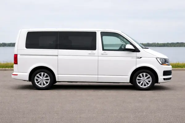 VW T6 Camper einseitige oder beidseitige Schiebetür – Ausbauoptionen im Vergleich