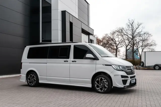 Camper-Fenster im VW T6 nachrüsten: Schiebefenster, Lüftung und Einbau